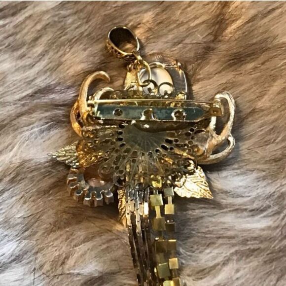 Pink Faux Opal and Gold Beaded Brooch Pin - Picture 5 of 8